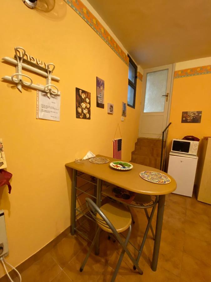 Graniti Cottage Gole Alcantara Gloria Room מראה חיצוני תמונה