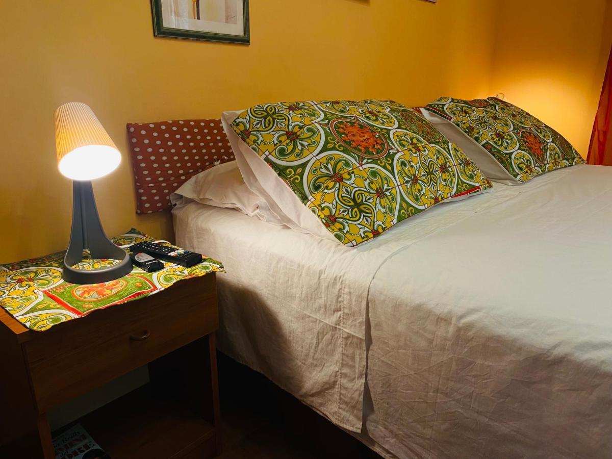 Graniti Cottage Gole Alcantara Gloria Room מראה חיצוני תמונה